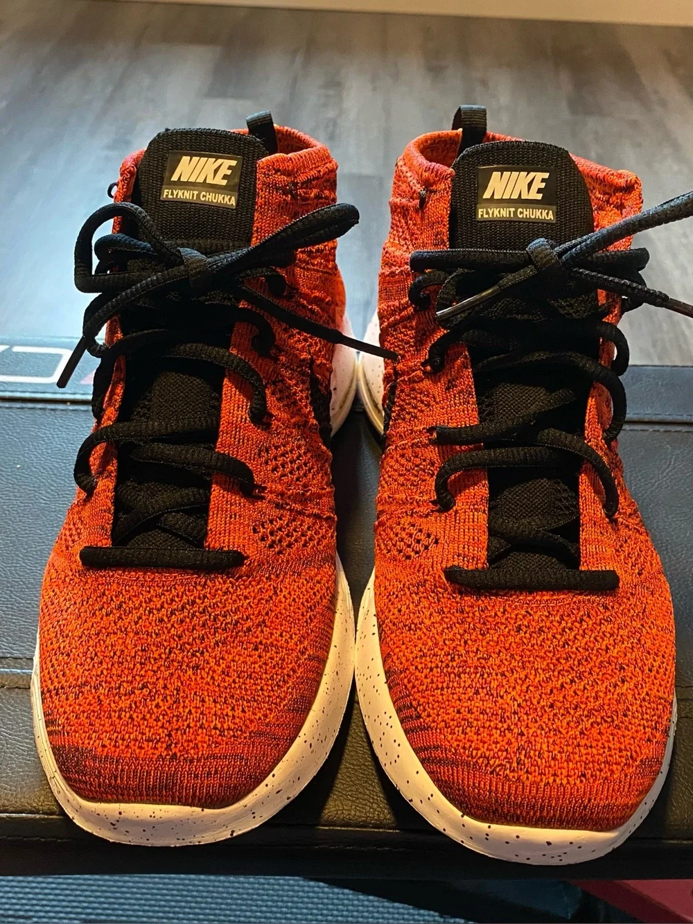 Nike Lunar Flyknit Chukka Men’s Size 9/Women’s Size 10.5